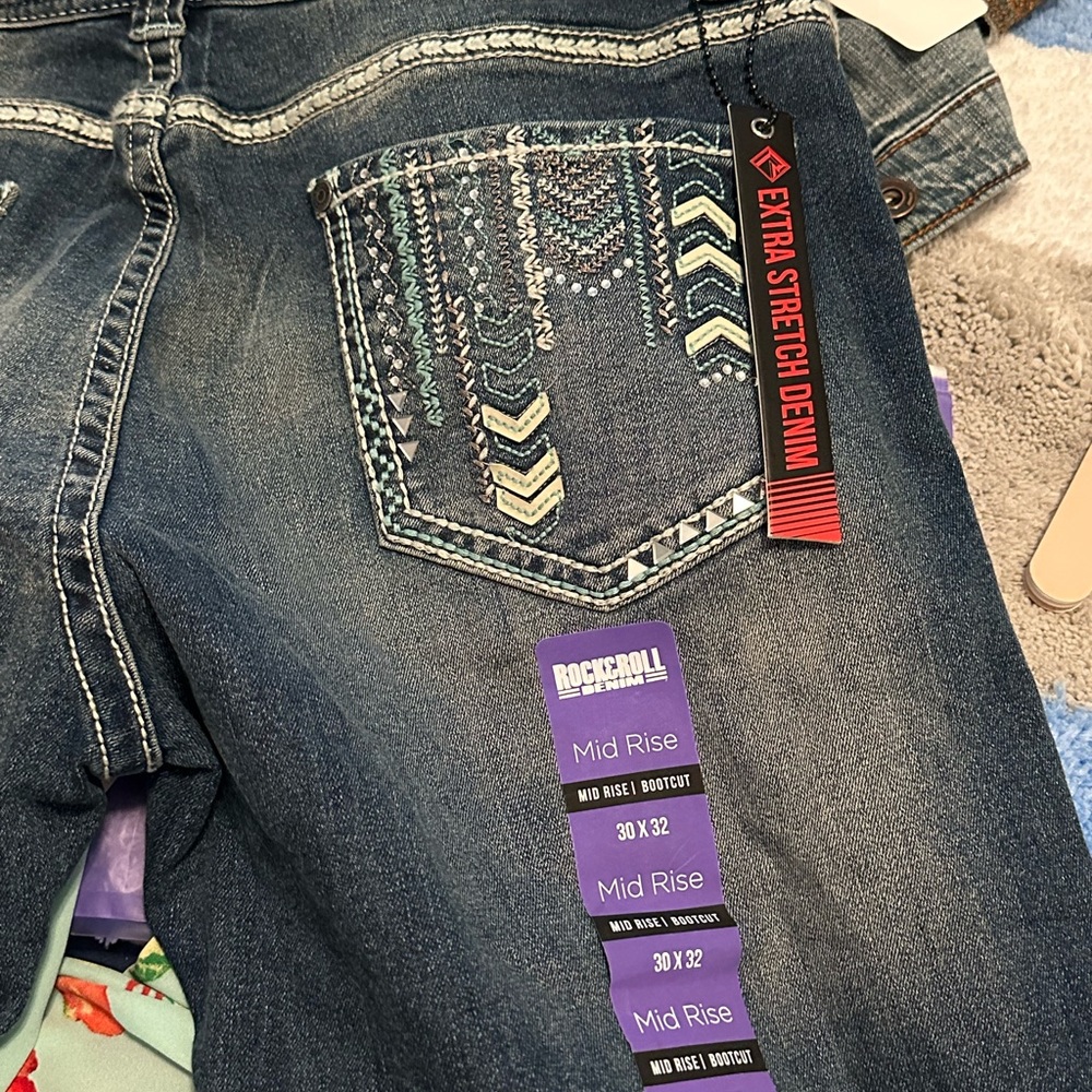 Women's Blue Mid Rise Bootcut Jeans